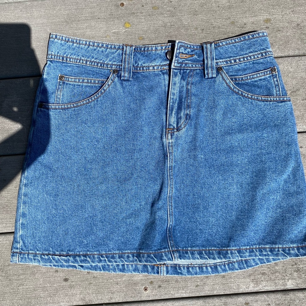 BRAND NEW!!! outback brand jean skirt. i just don’t wear skirts so i’m selling!